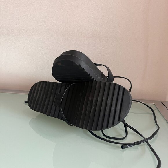 bershka - Picture 2 of 4